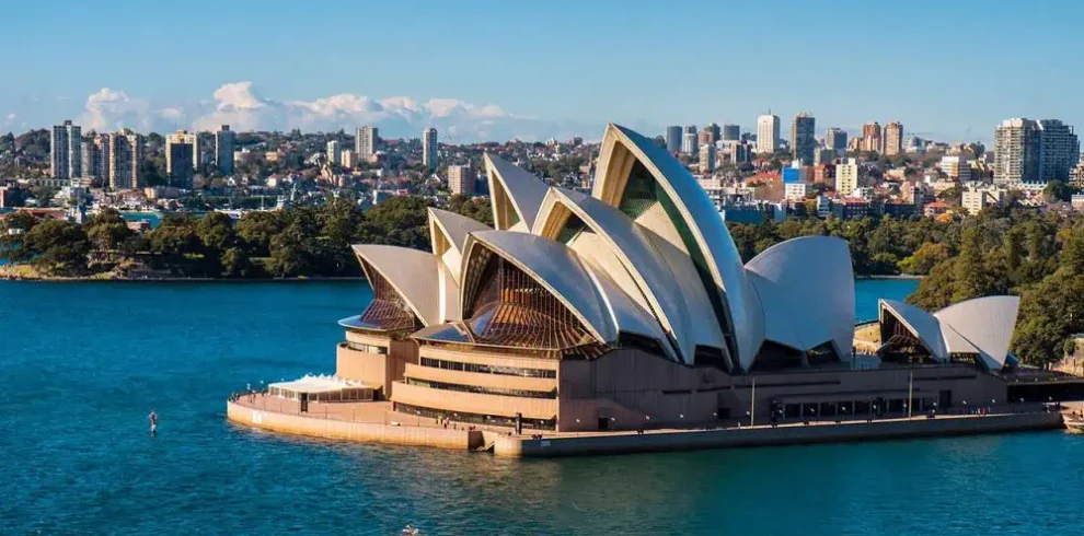 Explore Australia Zaara Tourism and Travels Banner 1