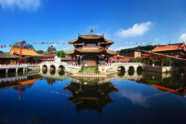 Explore China with Zaara Tourism and Travels banner 1_1